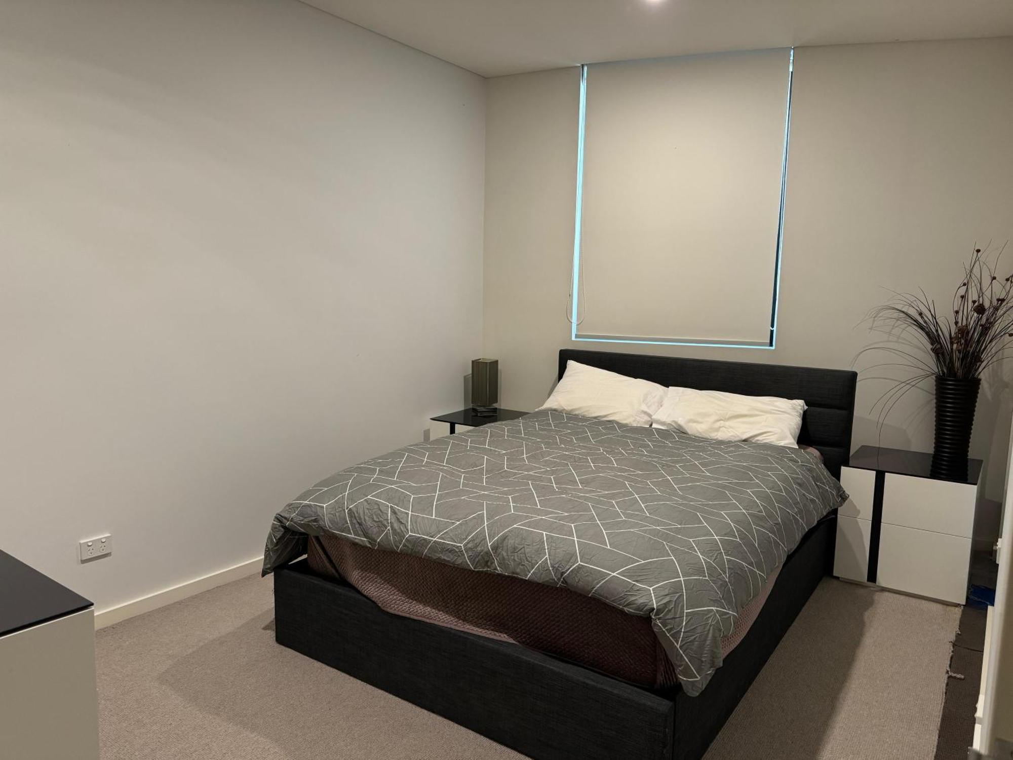 Apartment 2 Bed 2 Bath 1 Car