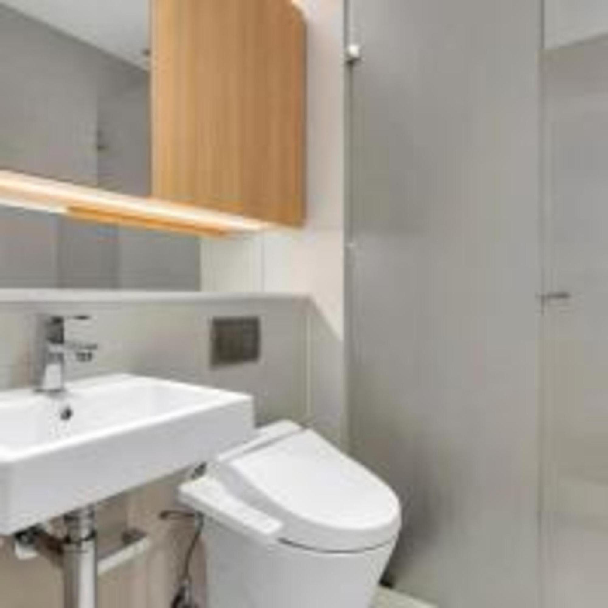 Luxury One Bedroom Apartment