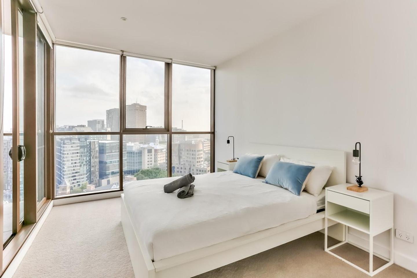 Cozy 2 Bedroom Darling Square With Balcony Apartment