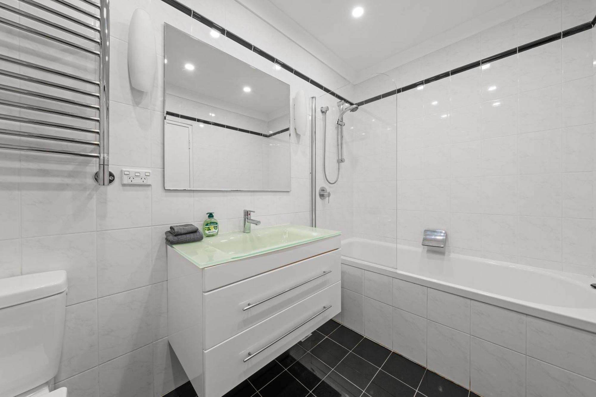 Comforting 2br House & Fishmarket & Casino-3 Mins Walk Holiday home