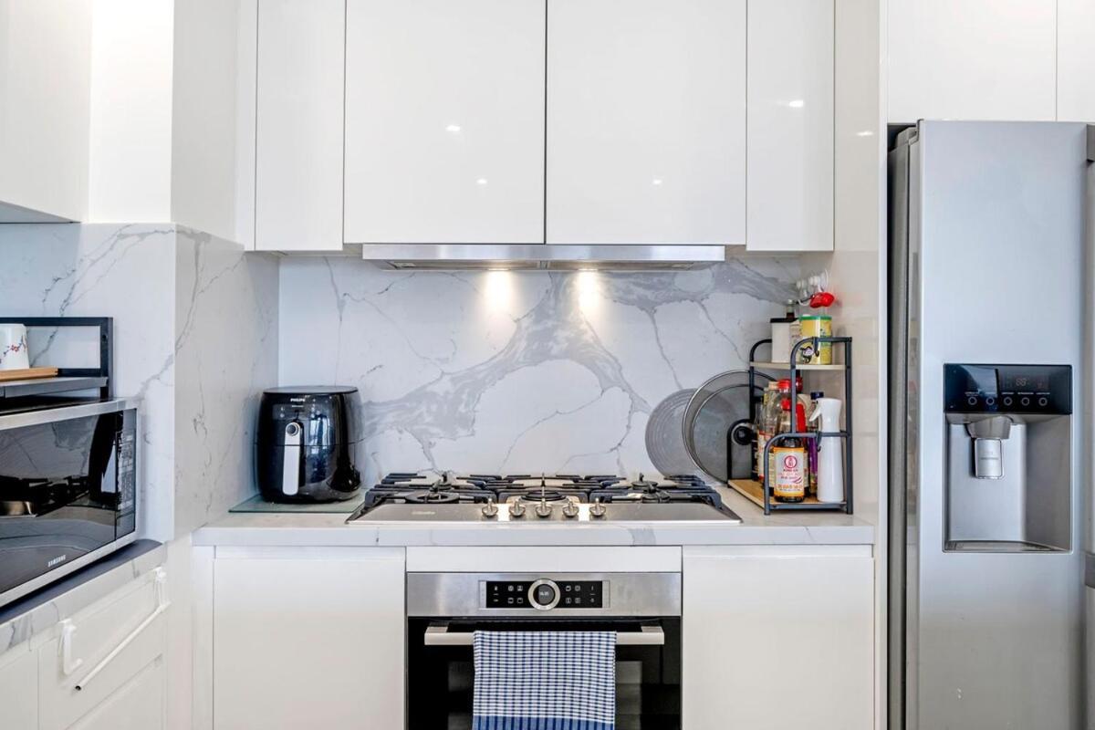 Apartment 4br Duplex With Terrace In Ultimo