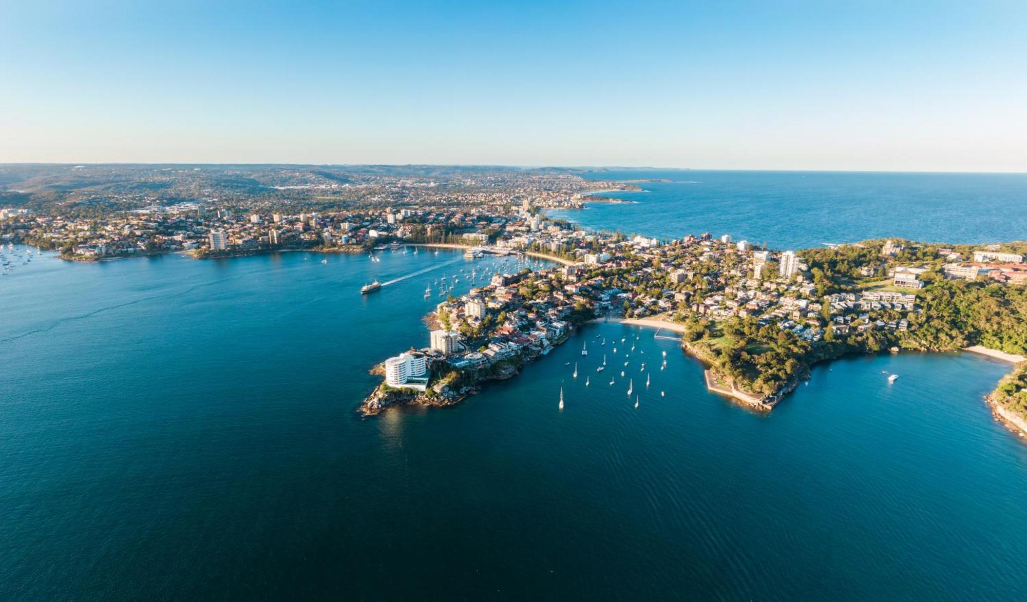 Renovated Harbourfront With Harbour Views * Sydney