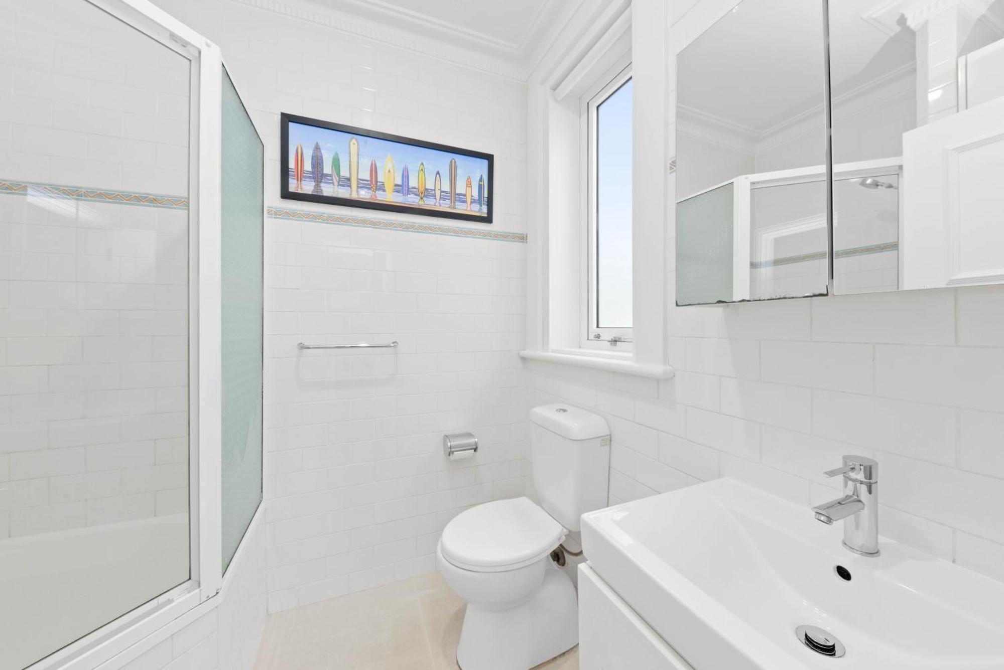 Apartment Beachfront Haven Directly Opposite Bondi *