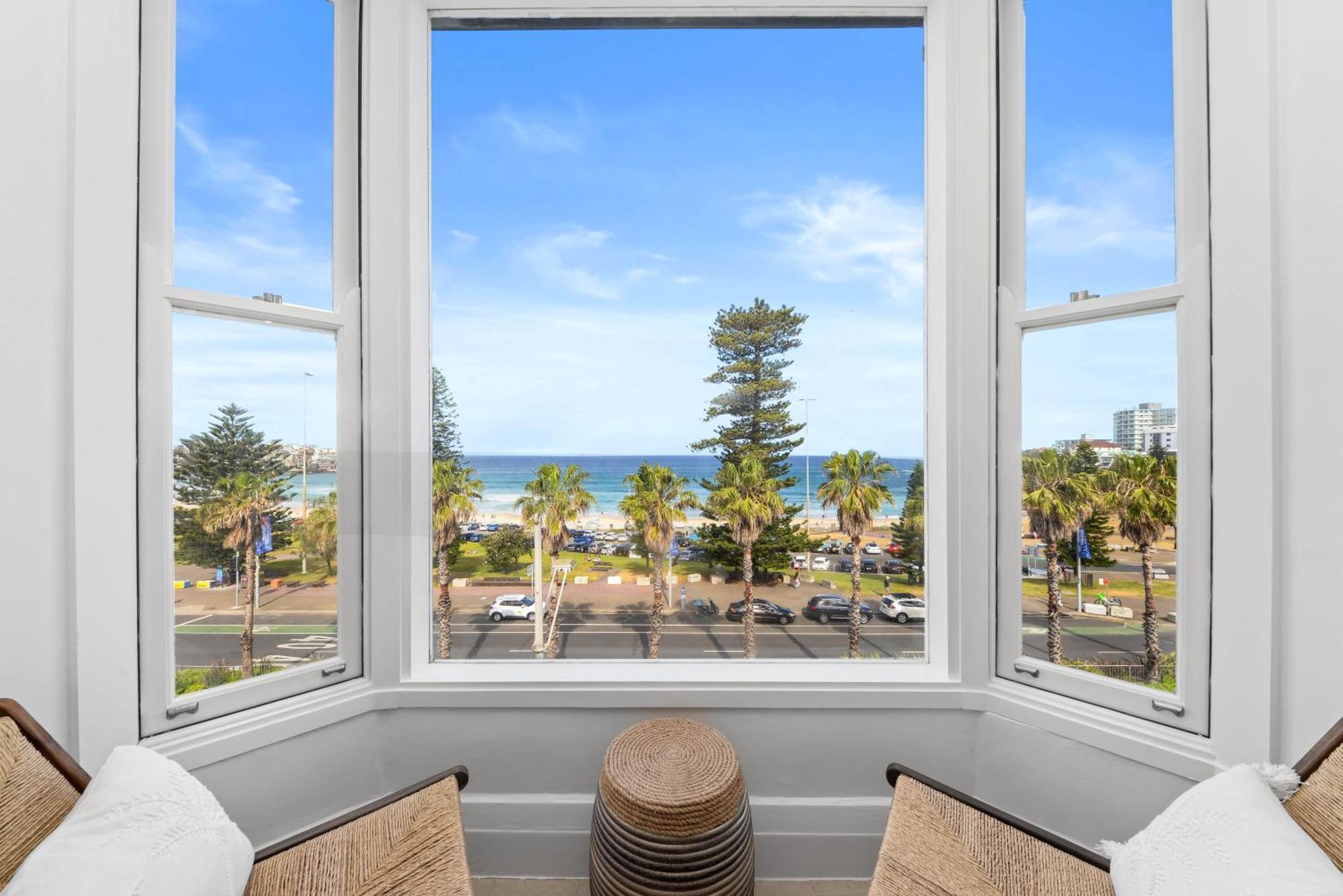 Apartment Beachfront Haven Directly Opposite Bondi
