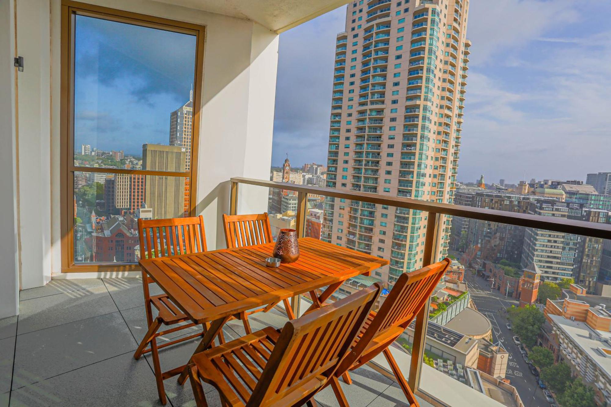 Cozy 2 Bedroom Darling Square With Balcony