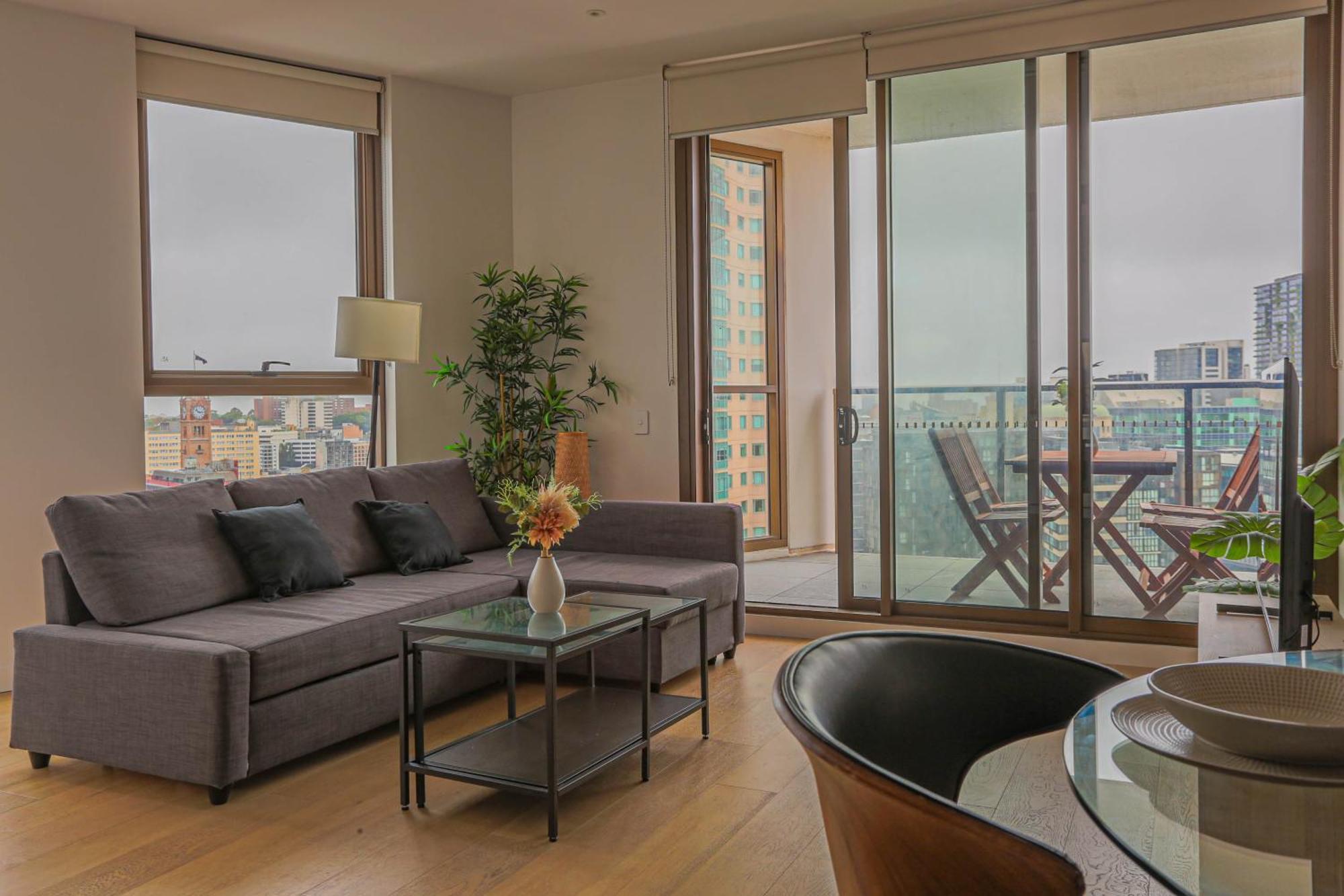 Cozy 2 Bedroom Darling Square With Balcony Apartment