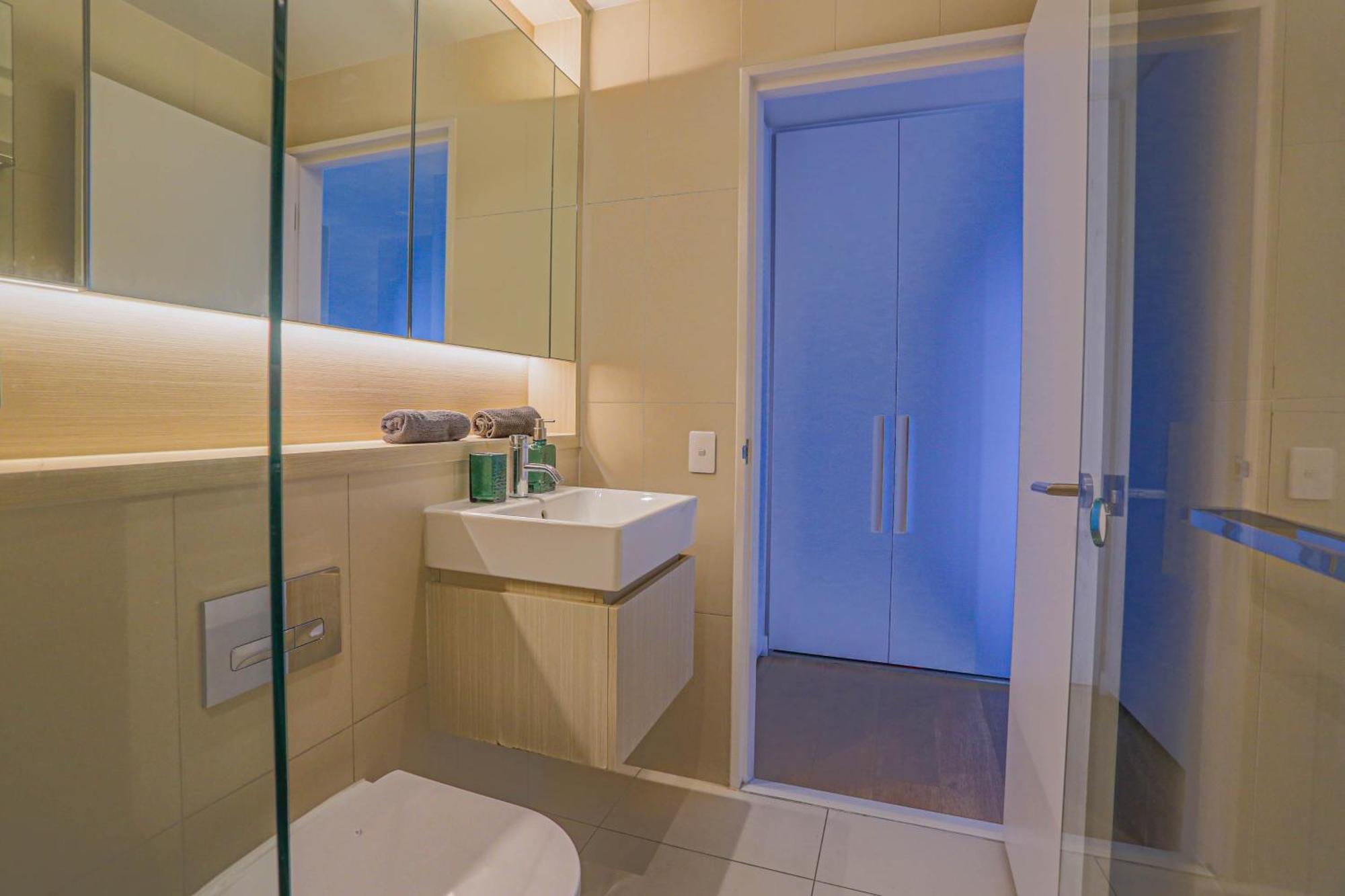Cozy 2 Bedroom Darling Square With Balcony Apartment Sydney