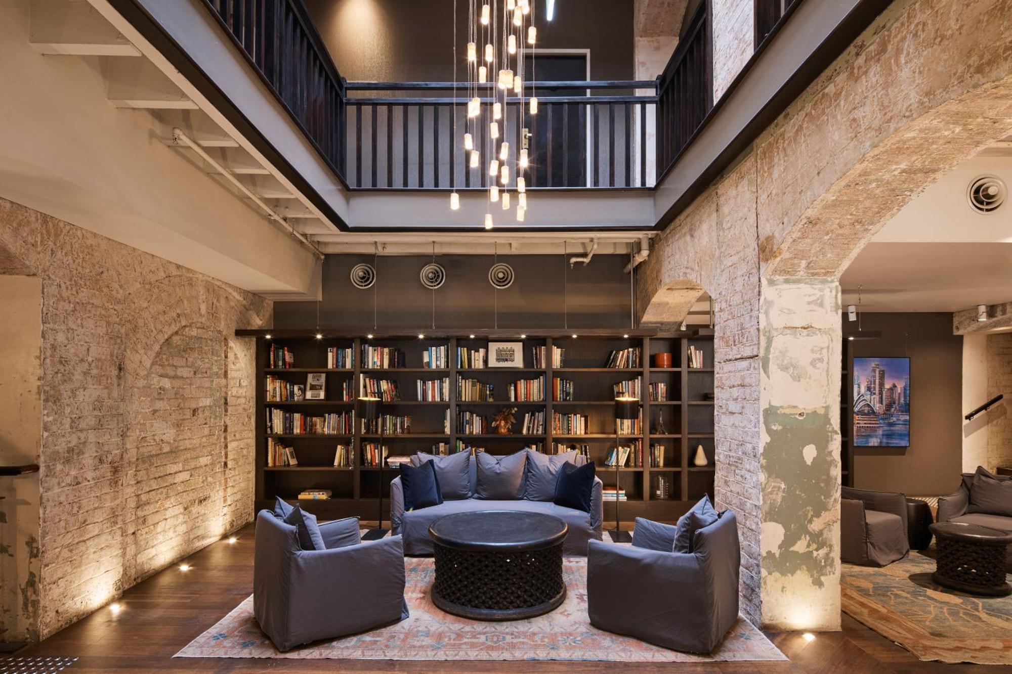 Hotel Harbour Rocks By Ode