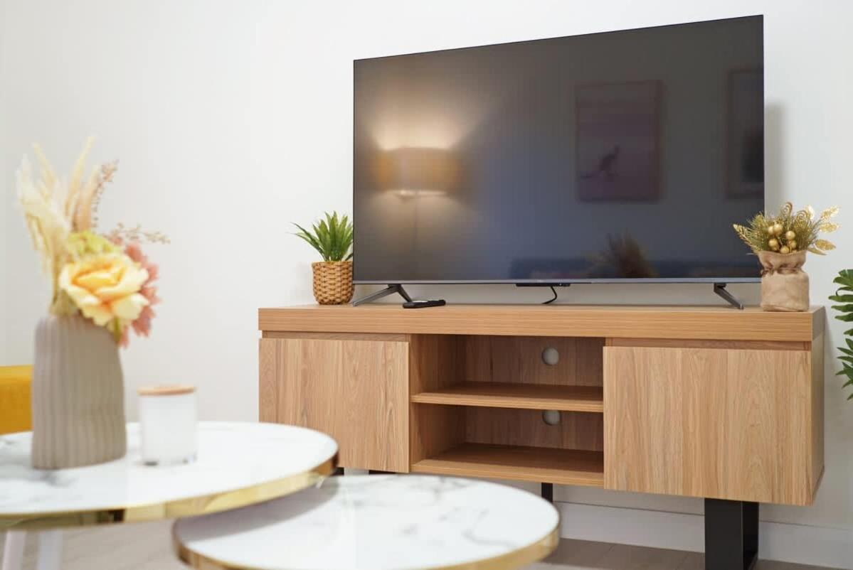 Croydon 4bed House Cls Burwood And Ashfield Holiday home Sydney