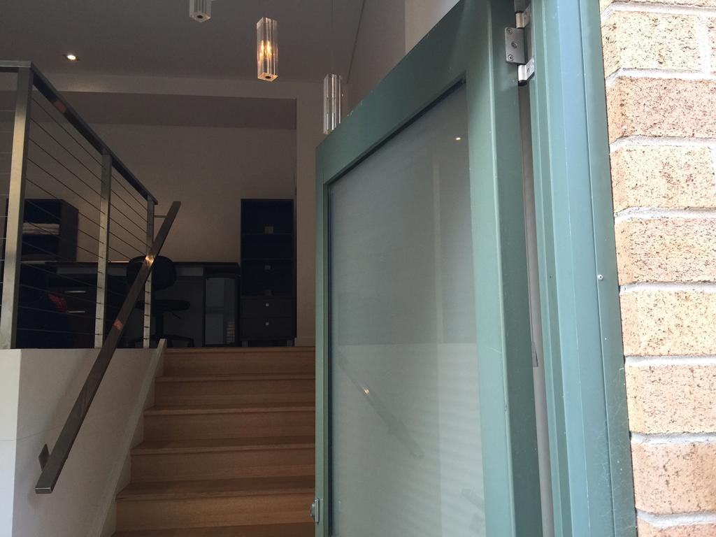 Darling Harbour Homestay *
