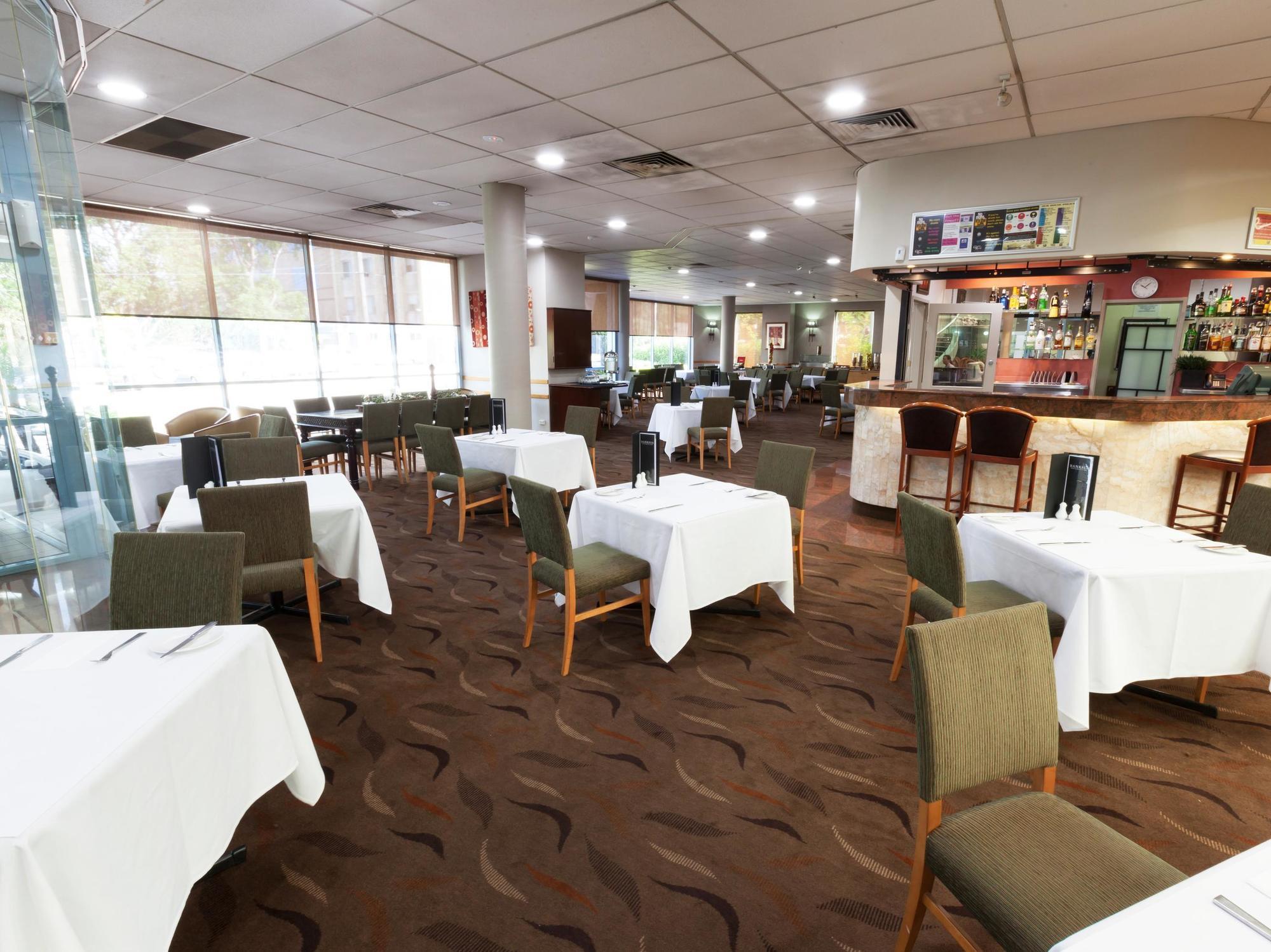 Breakfree Bankstown International Aparthotel Sydney