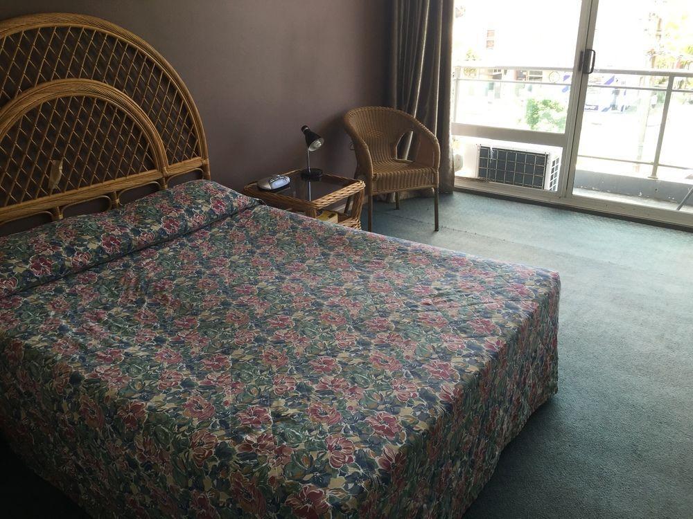 Addison Motel