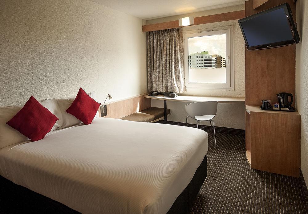 Ibis Airport Hotel 3*