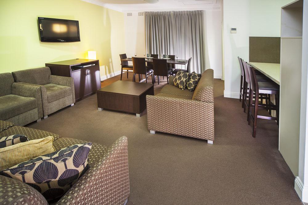Hyde Park Hotel 4*
