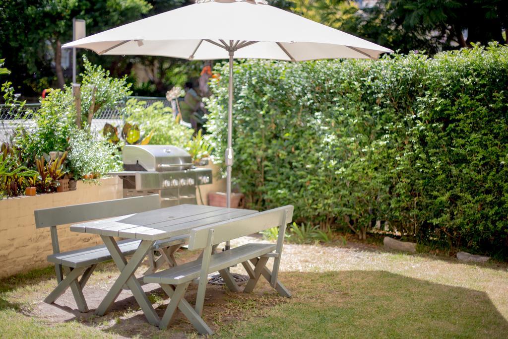 Hotel Neutral Bay 3*