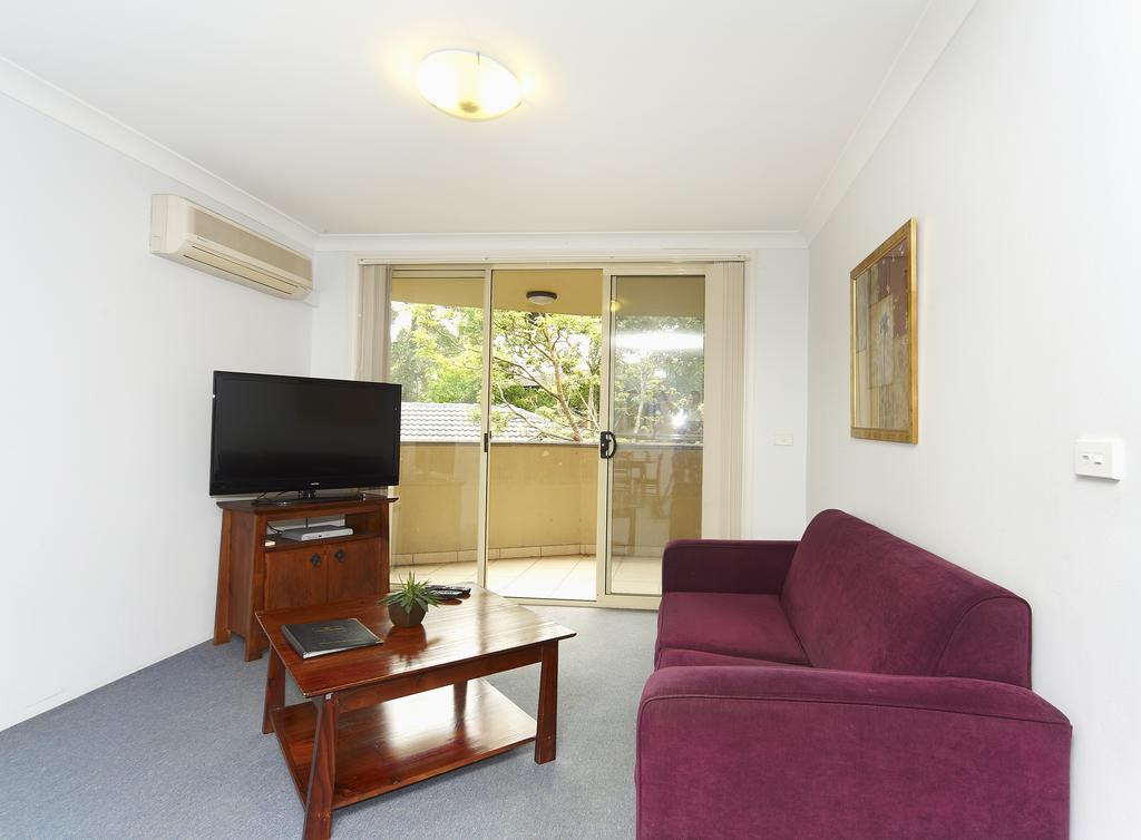 Aparthotel Waldorf Eastwood Residential 4*