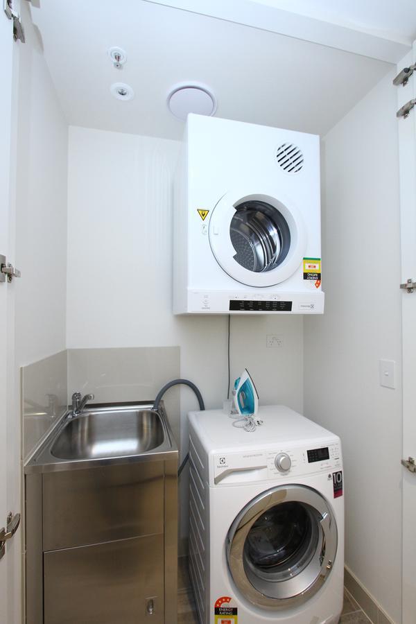 Aparthotel DD Apartments on Broadway 4*