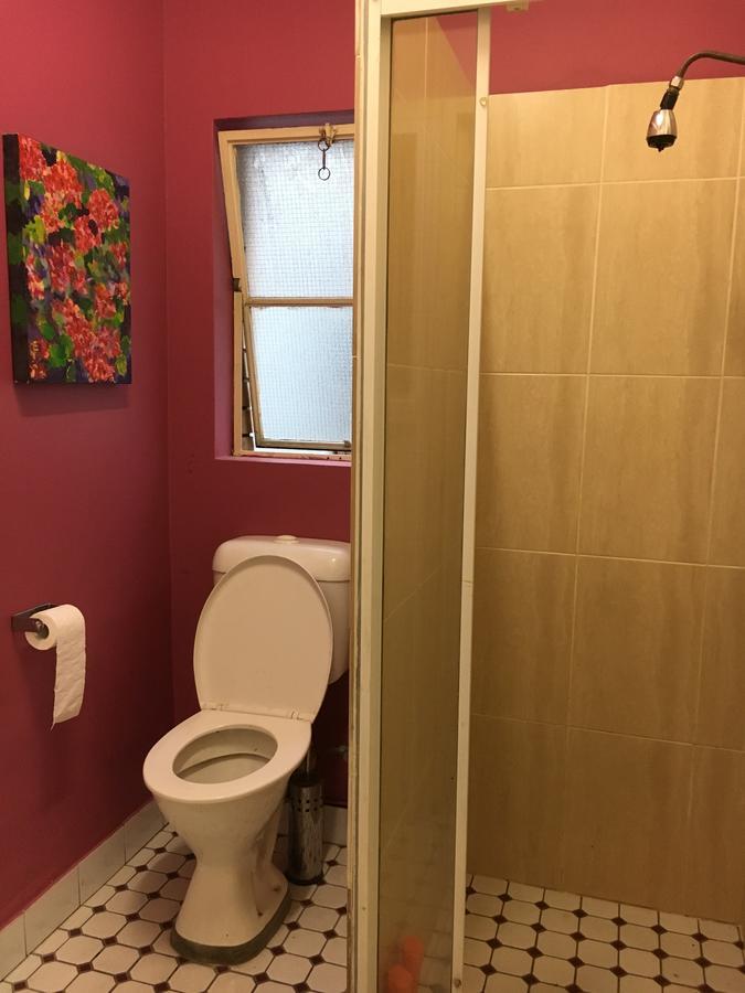 Hyde Park Backpackers Hostel *