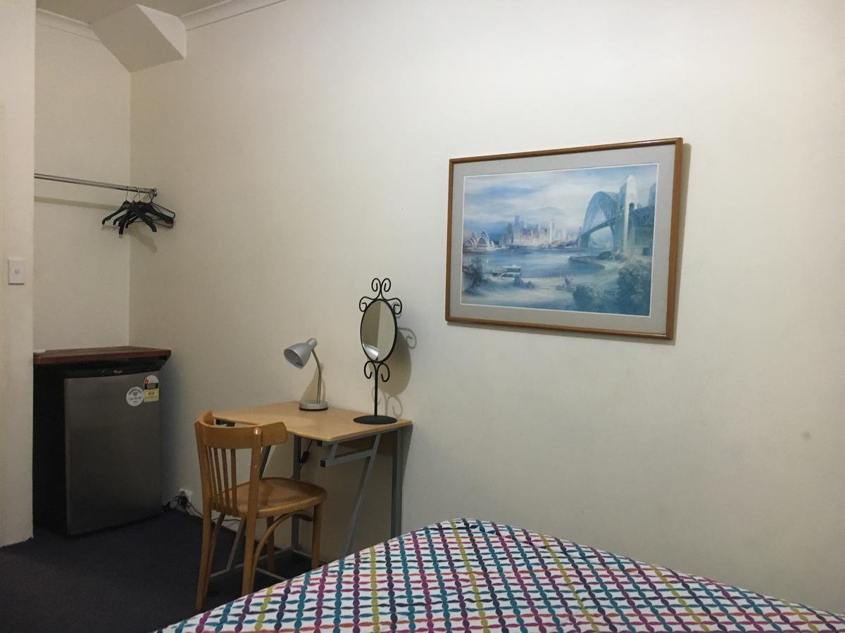 Hyde Park Backpackers Hostel *