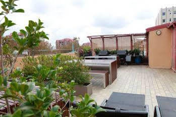 Evas Backpackers Hotel 2*