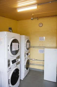 Evas Backpackers Hotel 2*