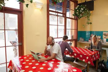 Evas Backpackers Hotel Sydney