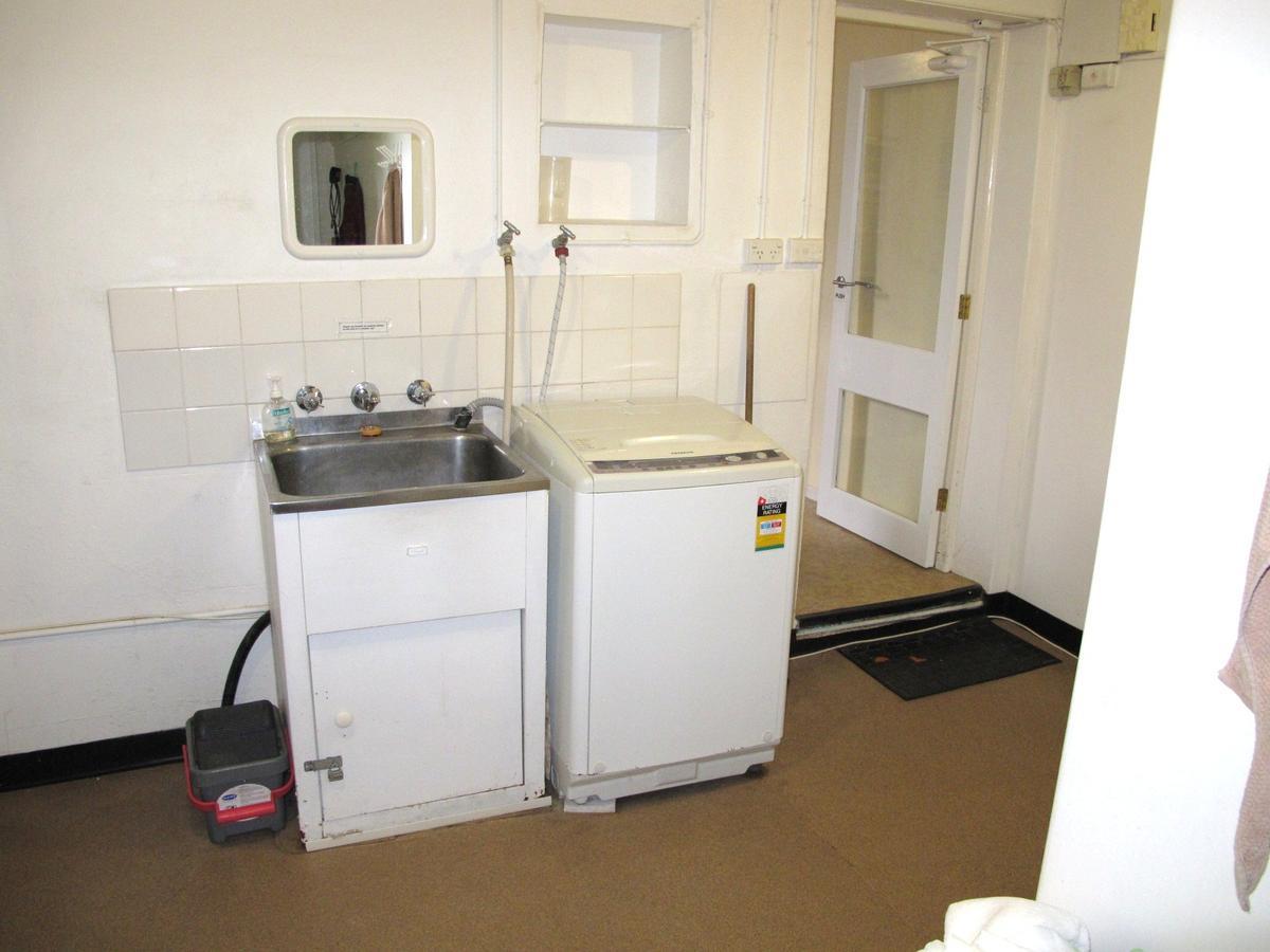 Manly Astra Hostel