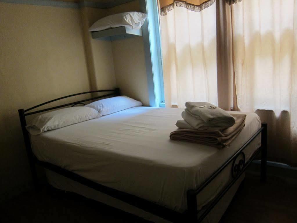 Highfield Private Hostel *