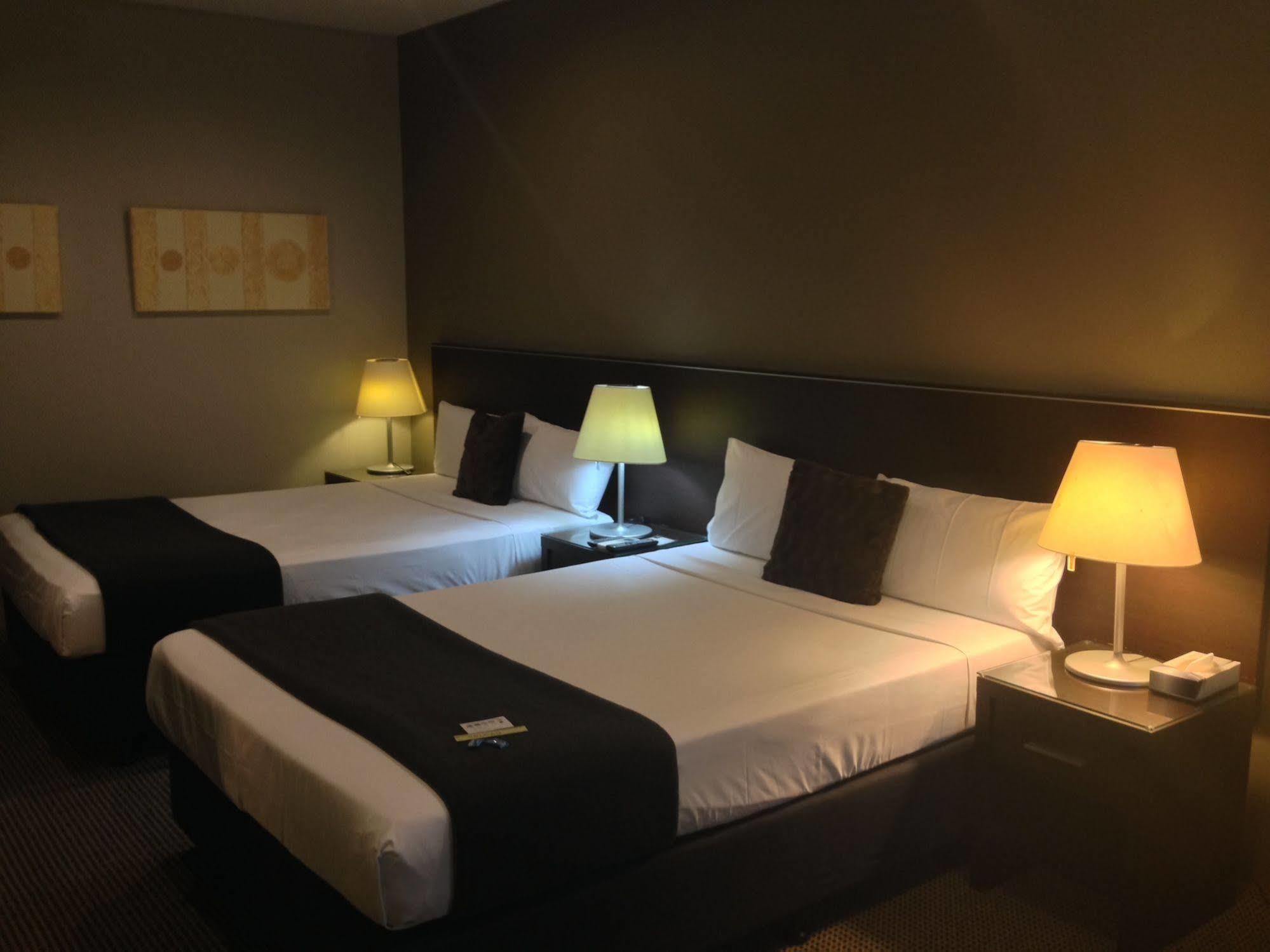 Vulcan Hotel 4*