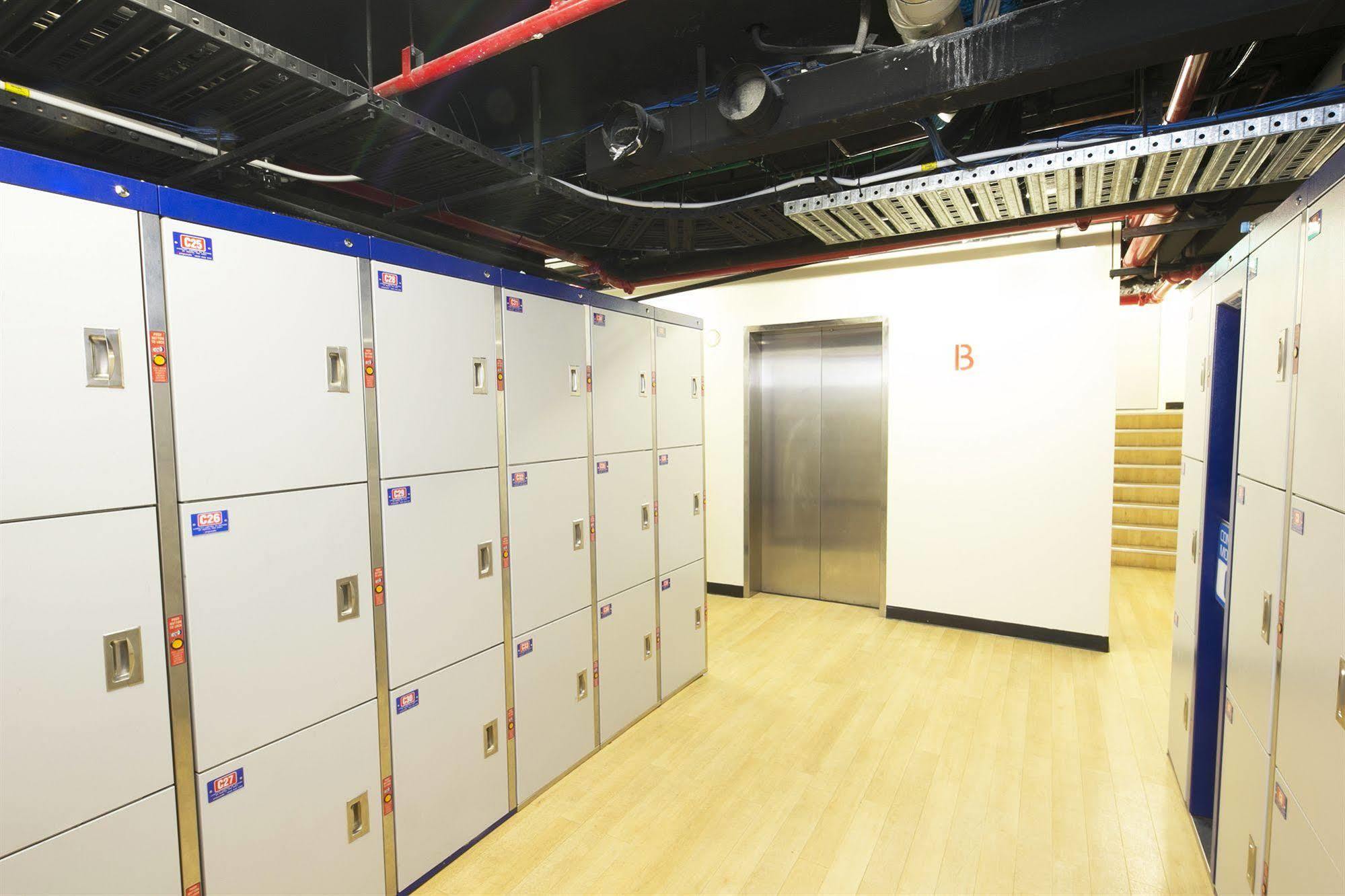 Ibis World Square Hotel