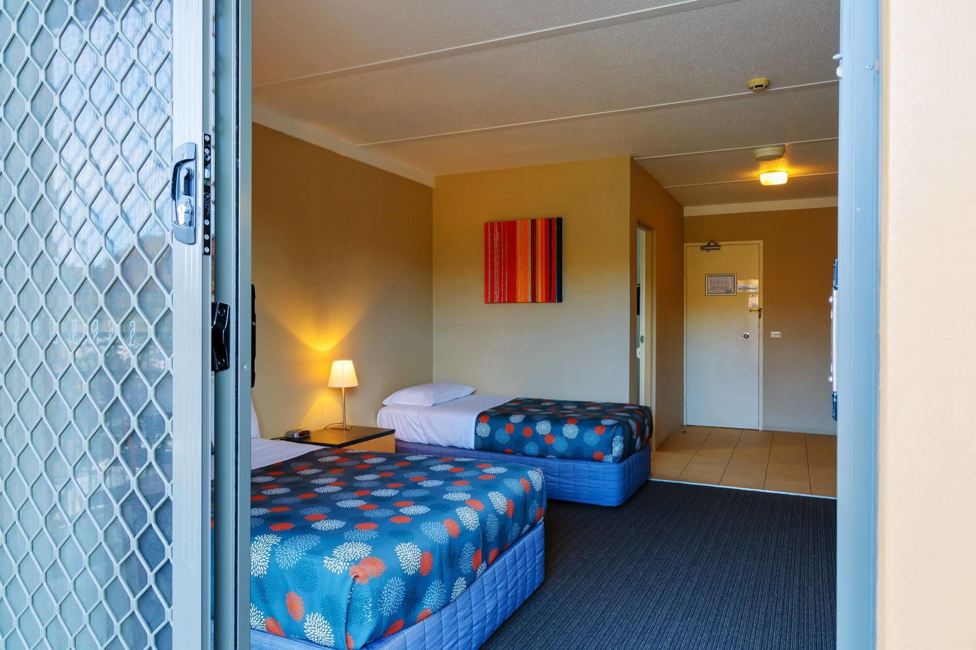 Southend Motel 3*