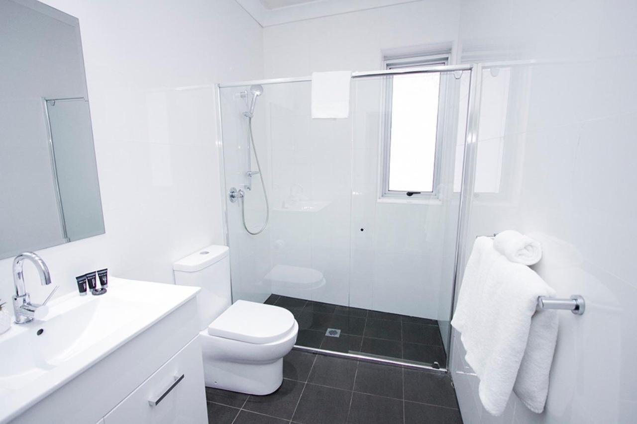 DD Apartments on Broadway 4*
