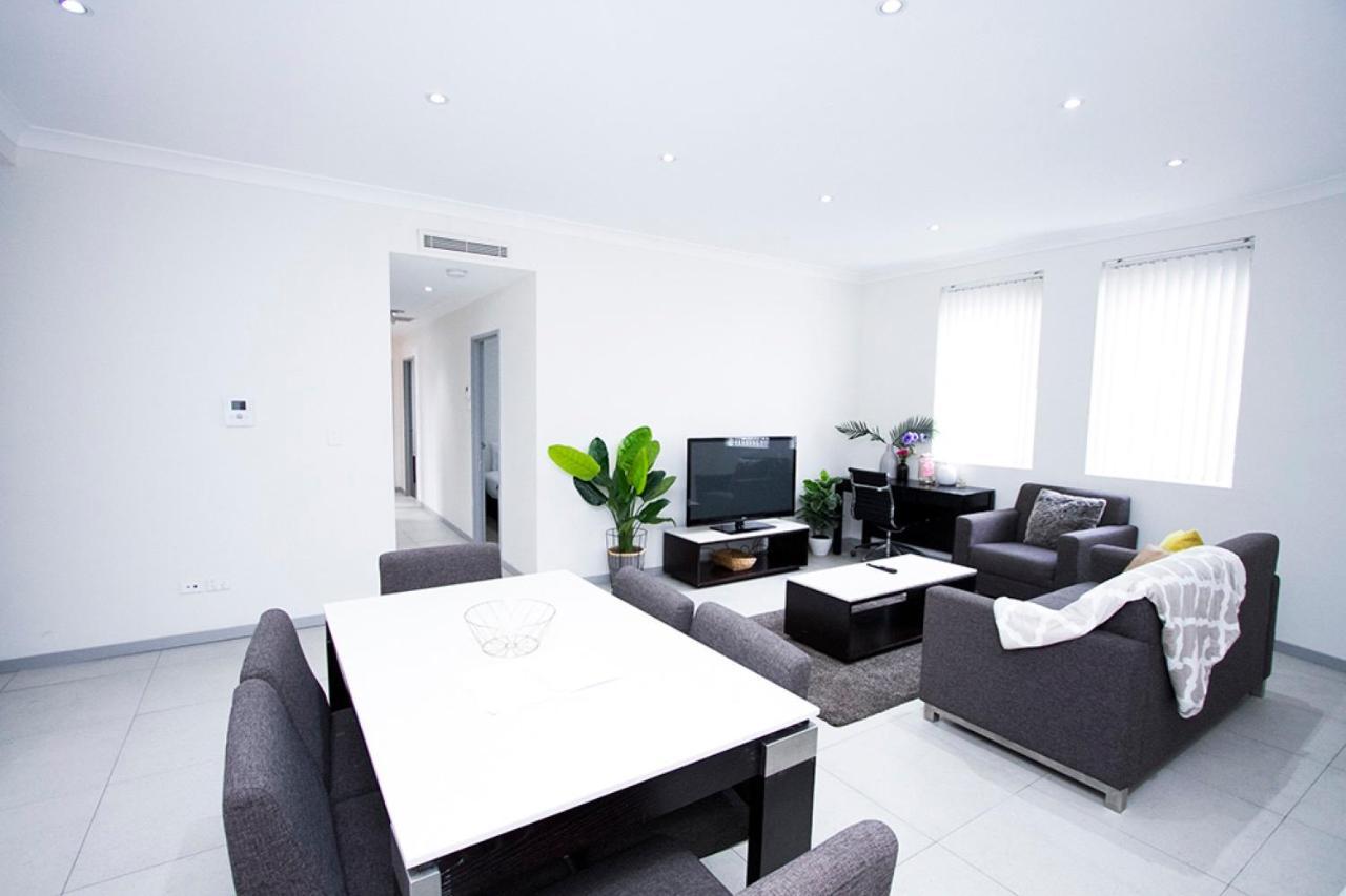 DD Apartments on Broadway Aparthotel 4*