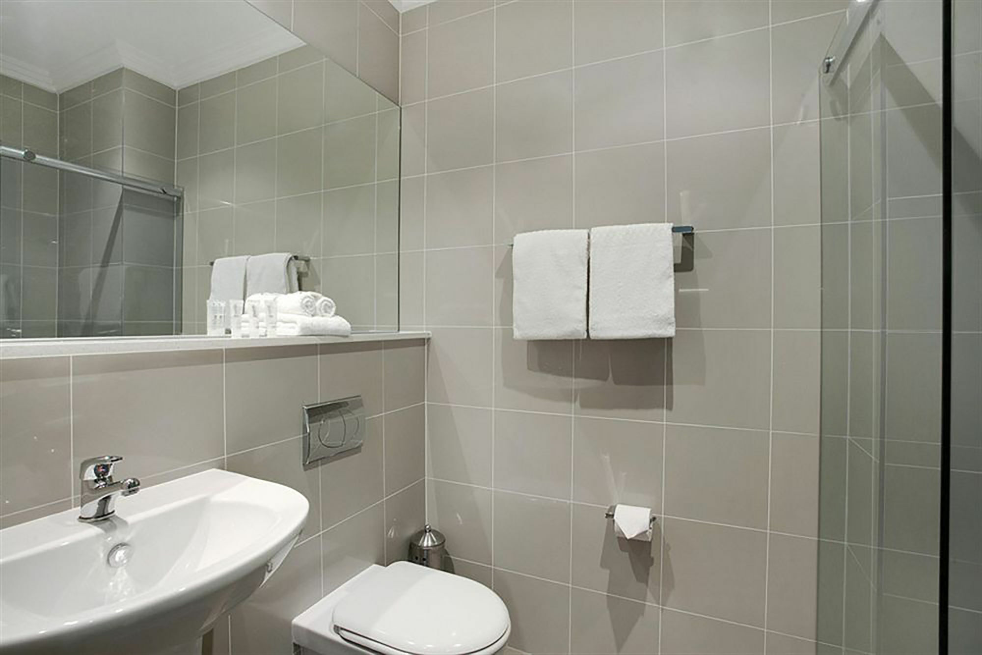Hotel Western Camperdown 4*