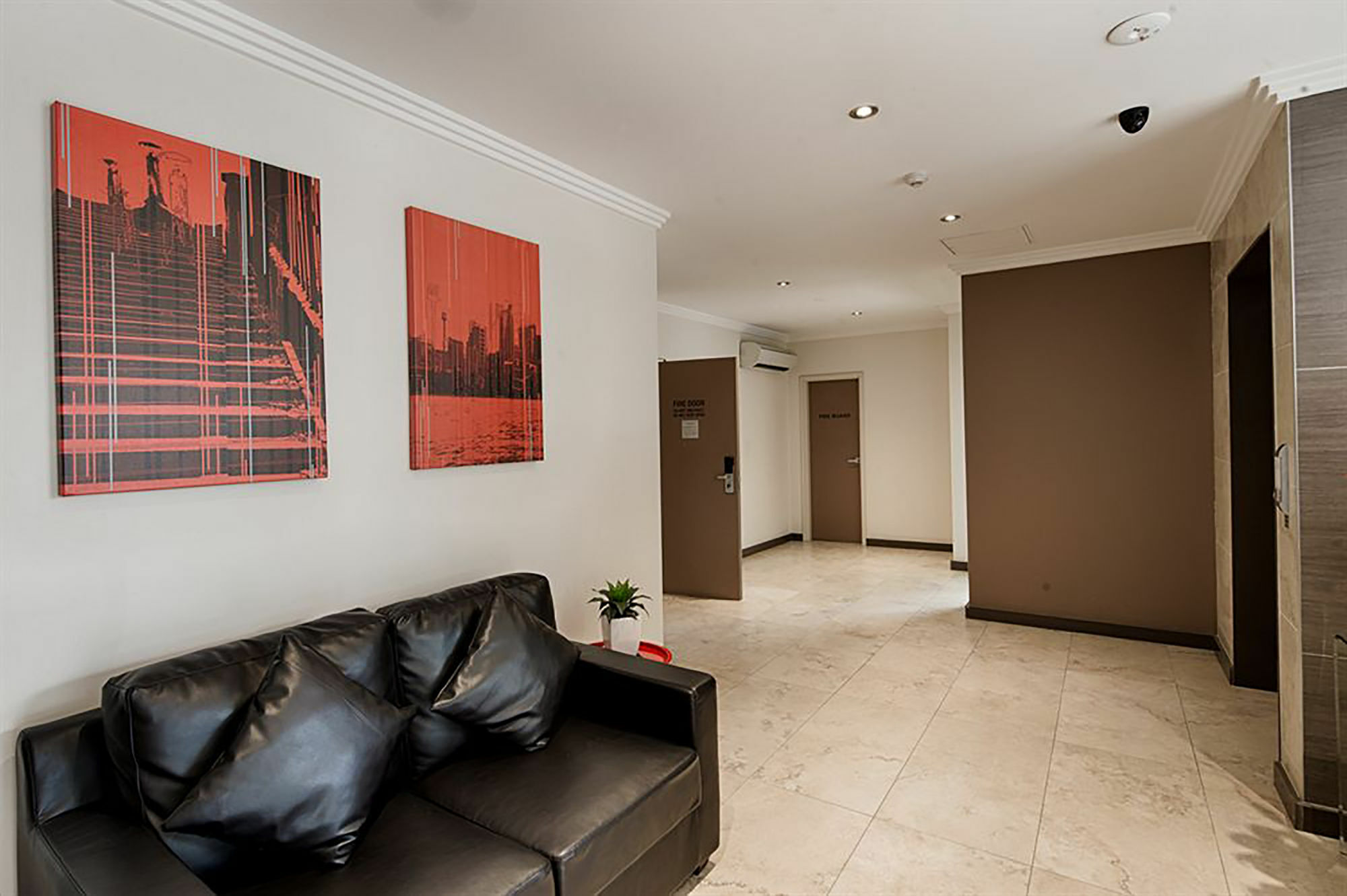 Hotel Western Camperdown 4*