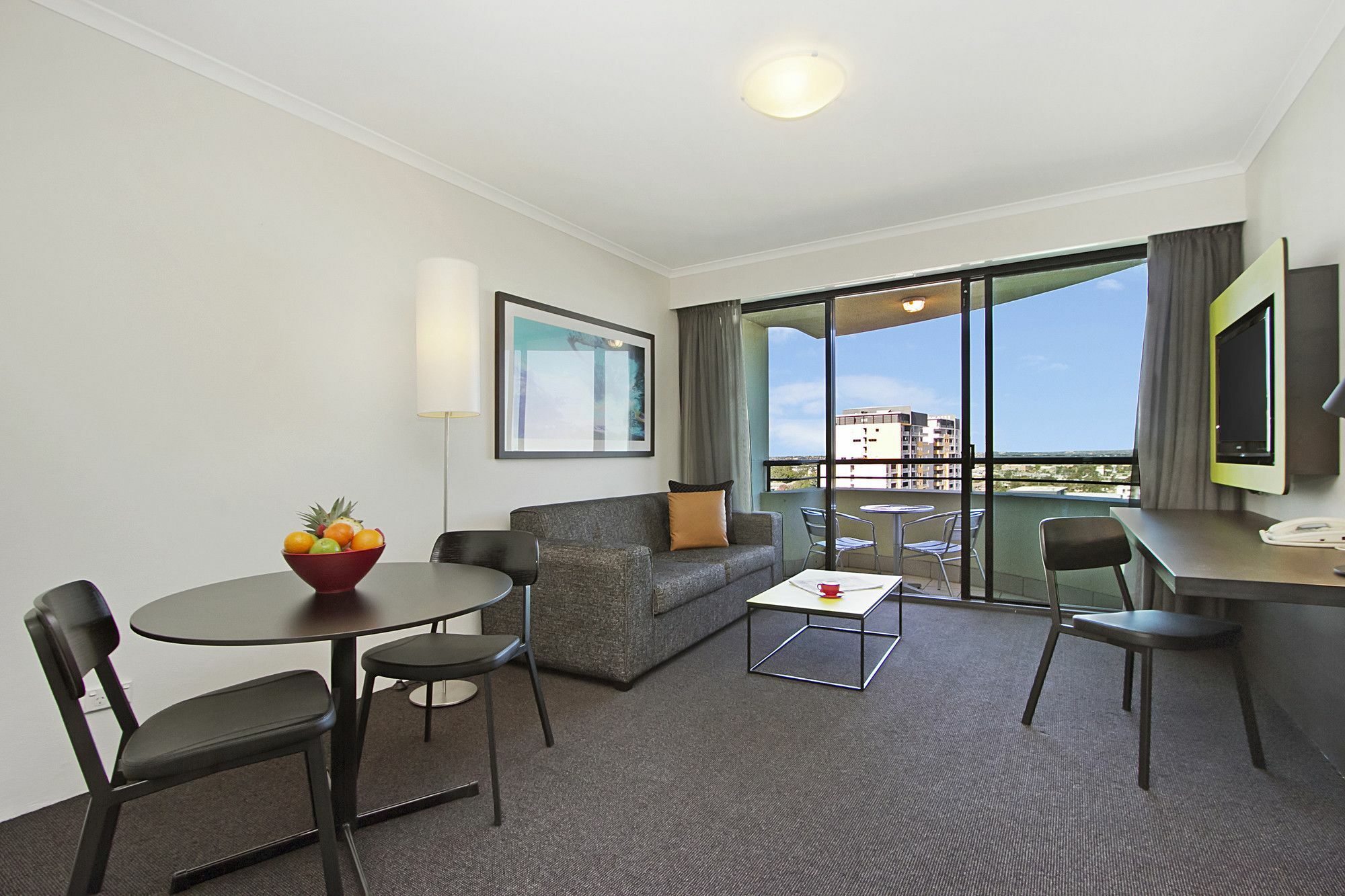 Mantra Parramatta 4*