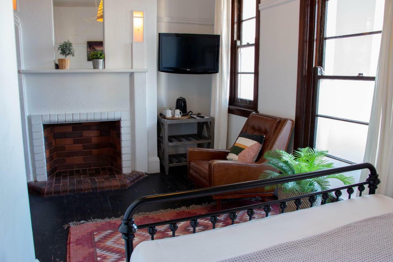 Charing Cross Hotel Sydney