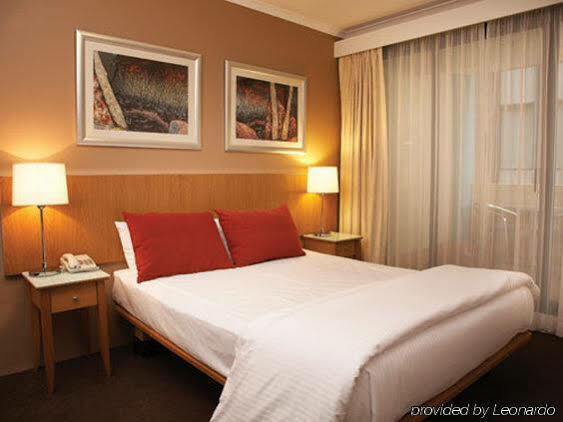 Adina Serviced Martin Place Aparthotel Sydney