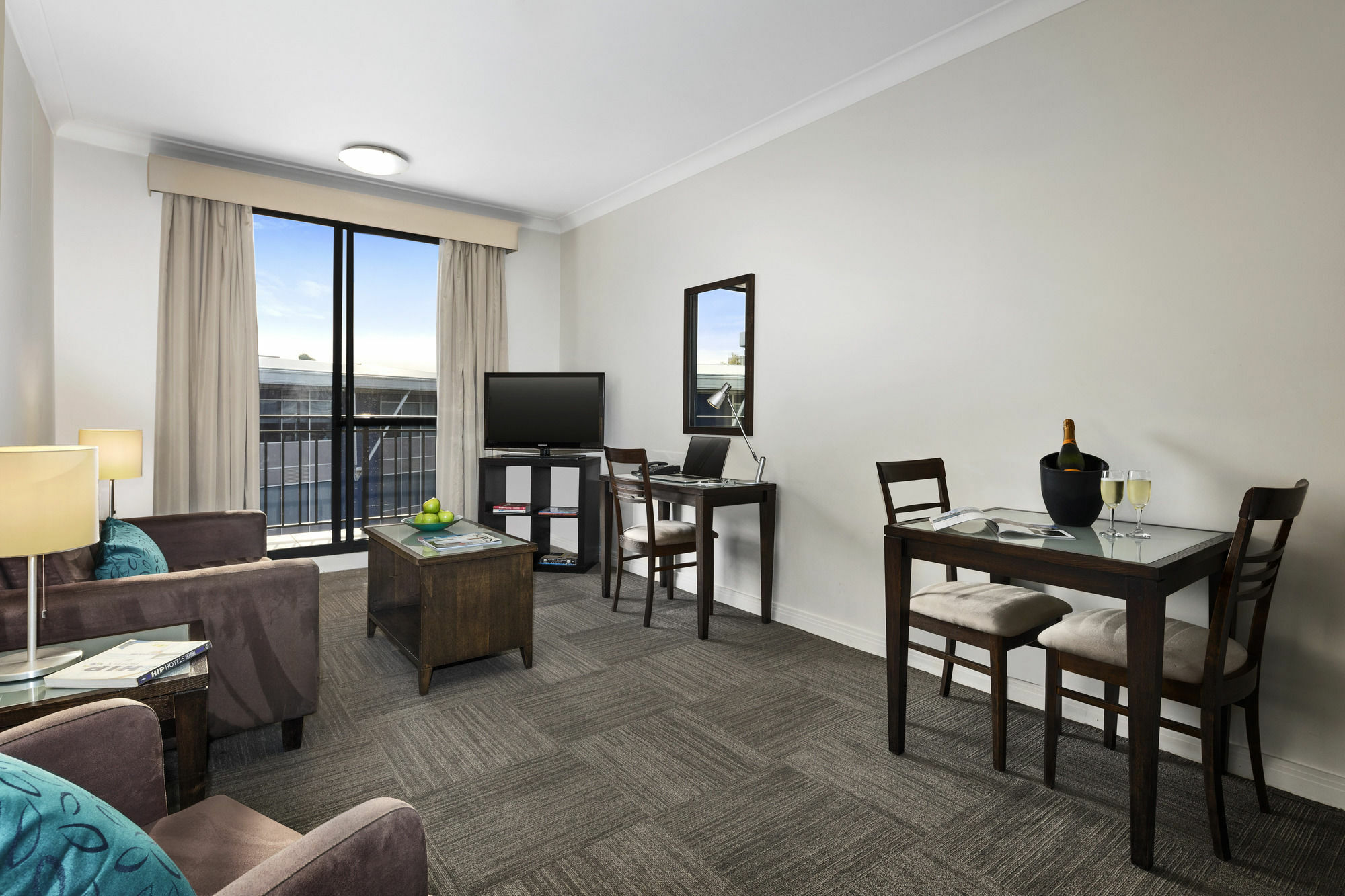 Oaks North Ryde 4*