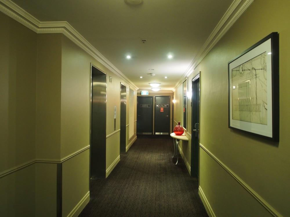 Adina Serviced Martin Place 4*