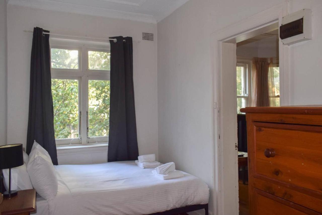 1 Bedroom With Incredible Location *
