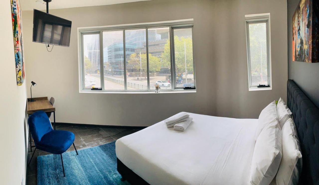 Hotel Liv Central 3*