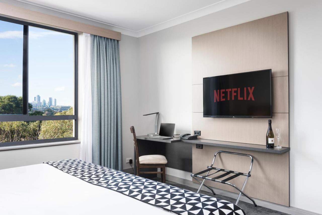 Oaks North Ryde Aparthotel