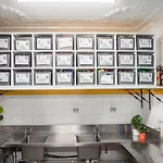 Mad Monkey Potts Point