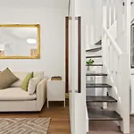 Picturesque 1-Bed Inner City Base