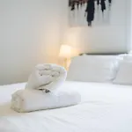 2 Bedroom Apartment In Trendy Potts Point