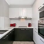 Rand3 - Cosy Apartment - Great Location, Easy Cbd Access