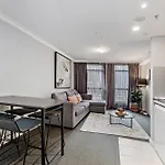 Kozyguru Sydney Cbd Amazing 2 Bed Nha653-302
