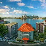 Cosy Federation Apartment Kirribilli 4 Bedroom