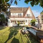 Stylish Triple Room - Waterfront - Mins To Station - Shared Bathroom